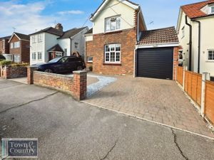 ALBERT ROAD- click for photo gallery